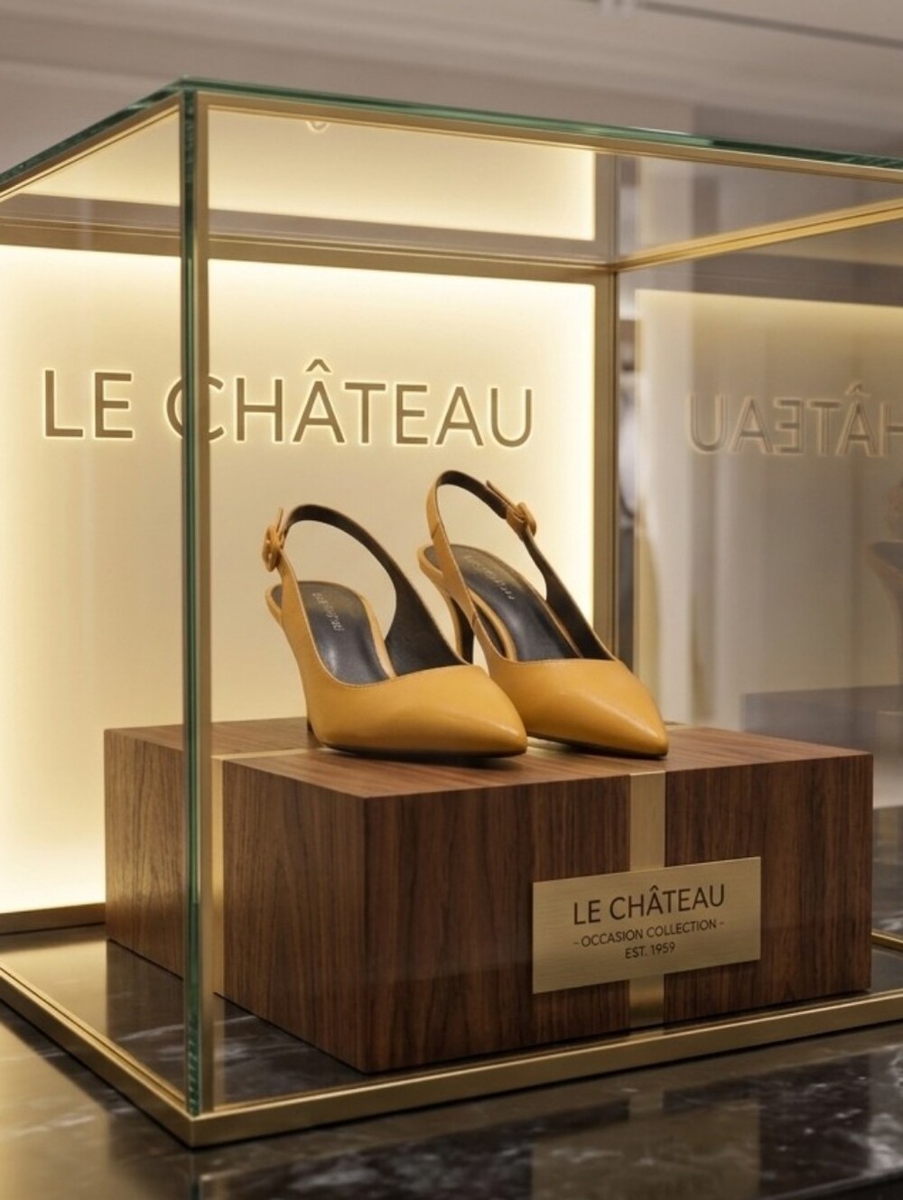 le chateau Women's Mustard Yellow Slingback Pumps